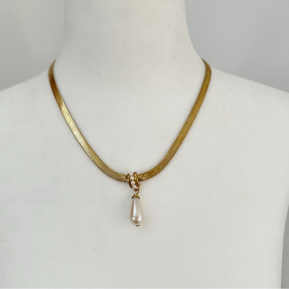 Herringbone Necklace with Pearl Drop